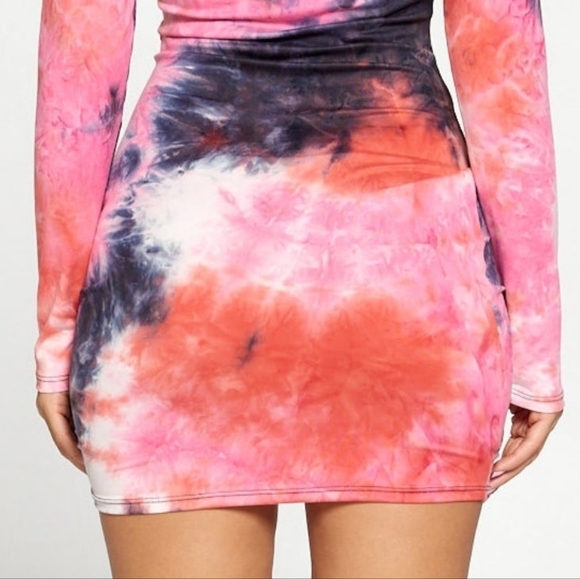 Ruby Red Dress - Picture 4 of 4